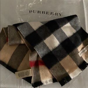 Burberry cashmere scarf